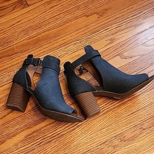 Denver Hayes Black Open-Toe Block Heel Booties with Brown Stacked Heel